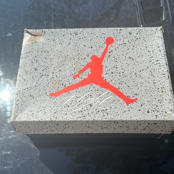 Air Jordan Speckled Shoe Box